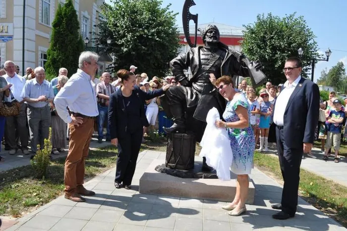 Памятник Стрельцу