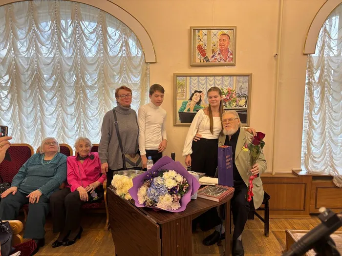 photo_2025-11-08_15-53-16